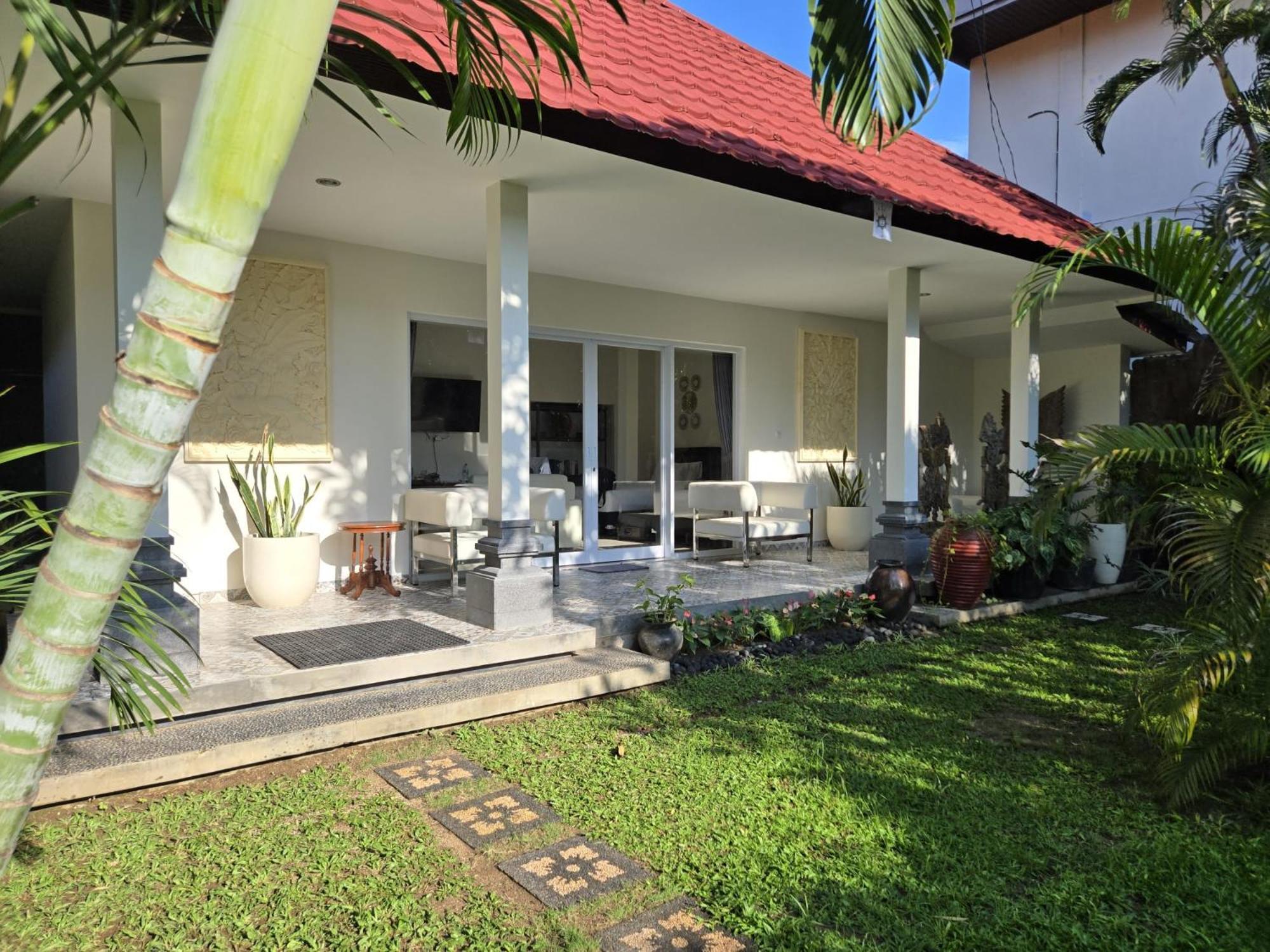 Segara Agung Boutique Hotel Санур Экстерьер фото