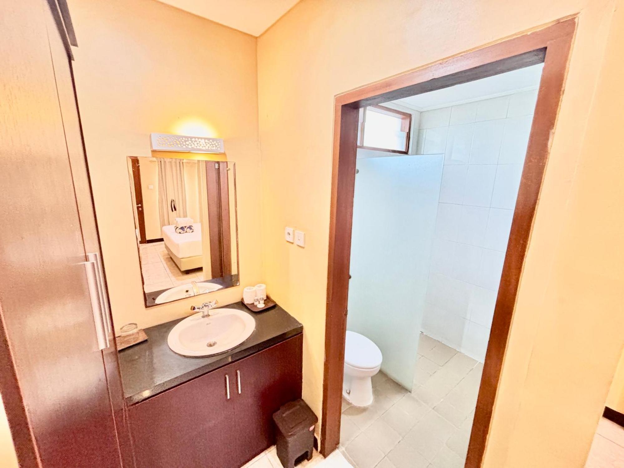 Segara Agung Boutique Hotel Санур Экстерьер фото
