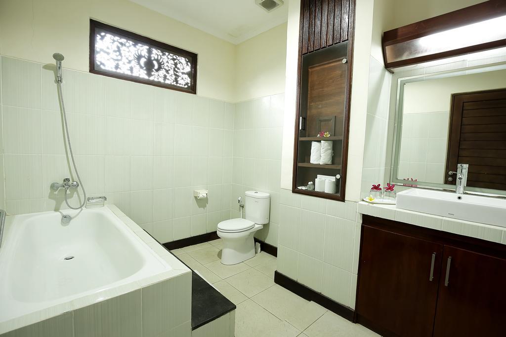 Segara Agung Boutique Hotel Санур Экстерьер фото